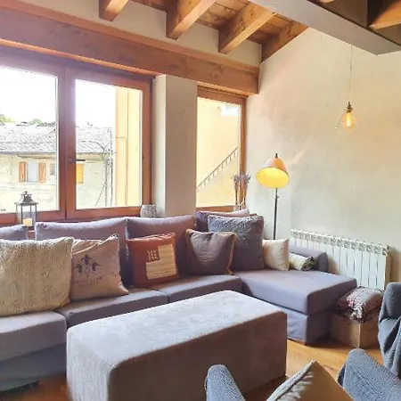 Casa En Ger Centro De Pueblo Ger